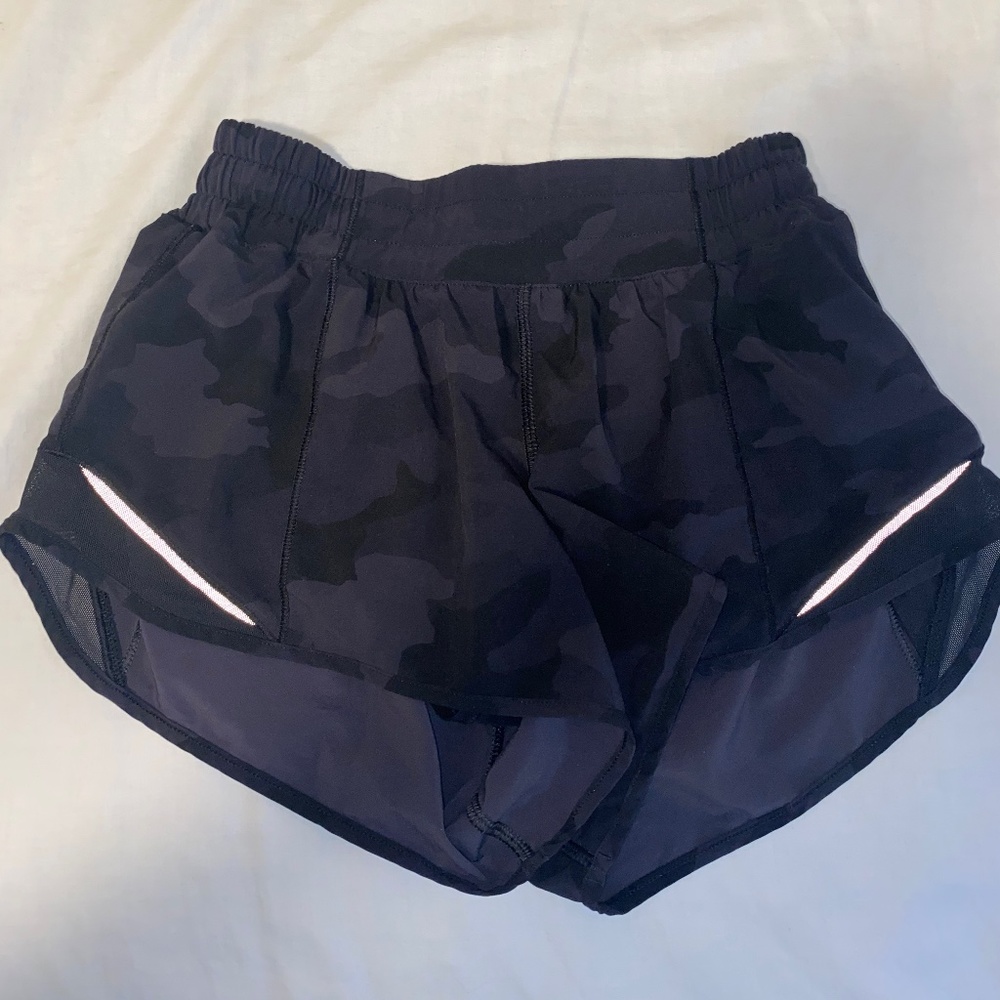 Lululemon hotty hot shorts